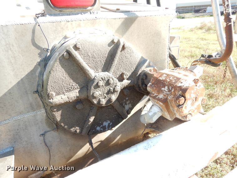 image for item DJ7456 1998 Mack CH613  feed delivery truck