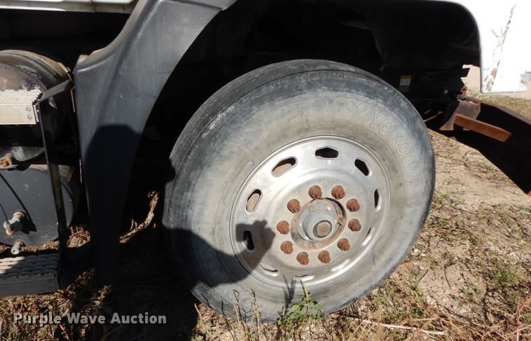 image for item DJ7456 1998 Mack CH613  feed delivery truck