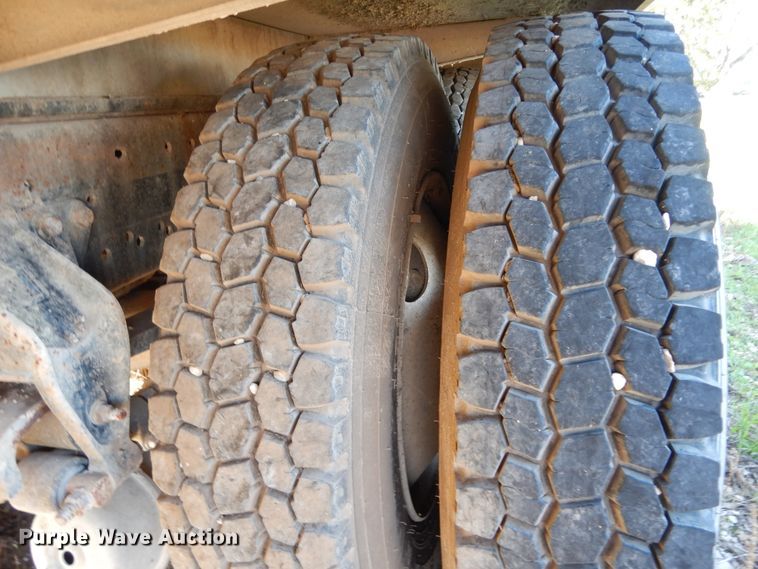 image for item DJ7456 1998 Mack CH613  feed delivery truck