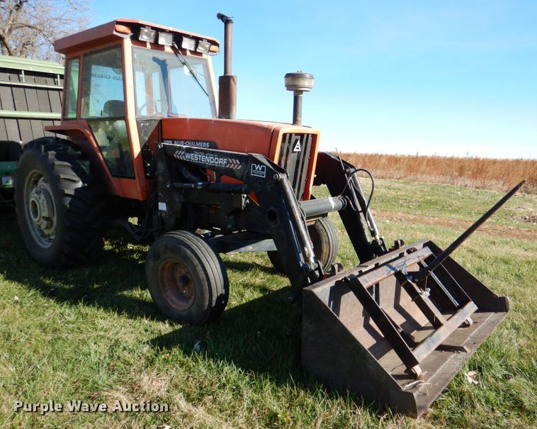 image for item DK1382 1982 Allis Chalmers 6080  tractor
