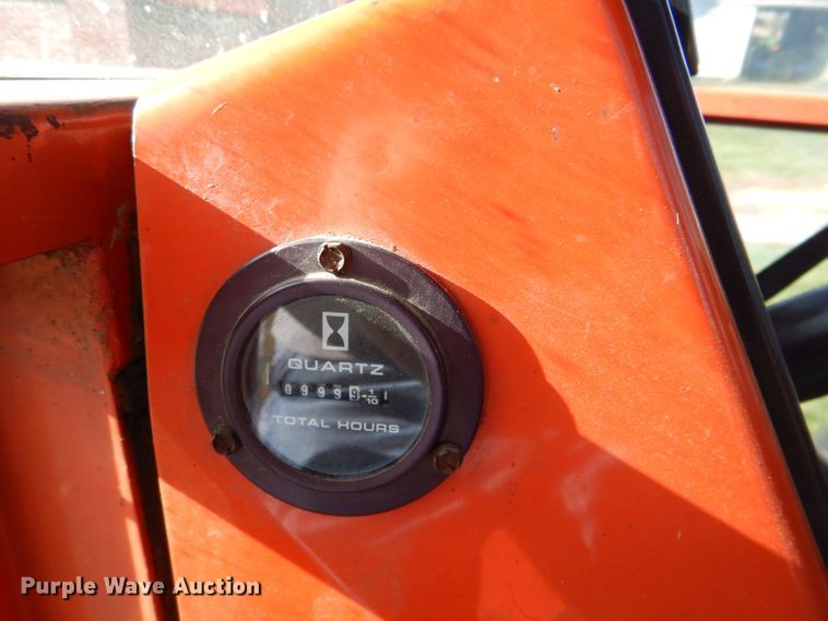 image for item DK1382 1982 Allis Chalmers 6080  tractor