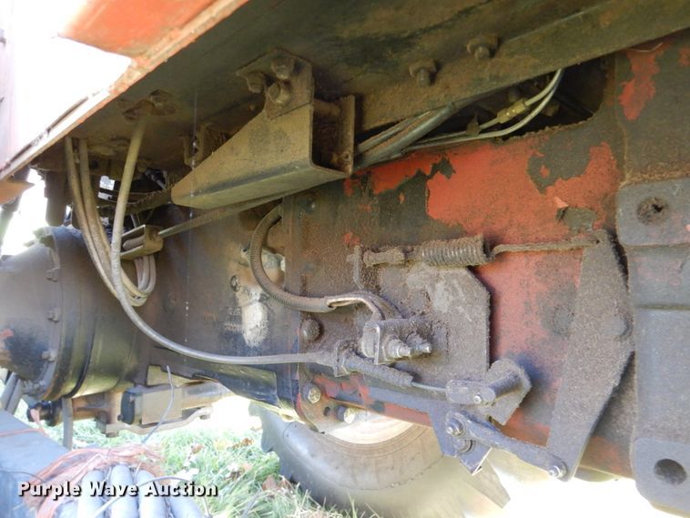 image for item DK1382 1982 Allis Chalmers 6080  tractor