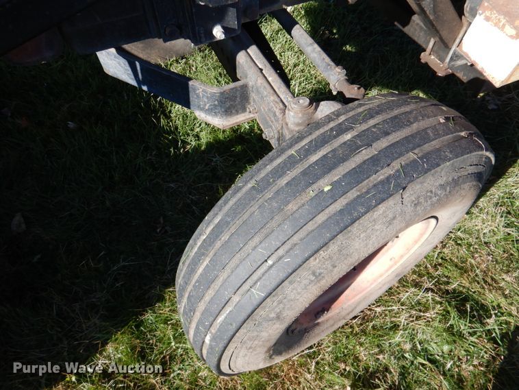 image for item DK1382 1982 Allis Chalmers 6080  tractor