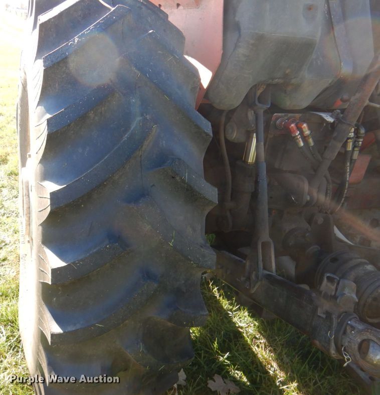 image for item DK1382 1982 Allis Chalmers 6080  tractor