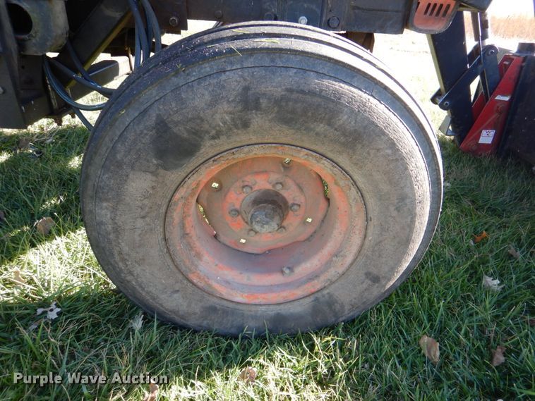 image for item DK1382 1982 Allis Chalmers 6080  tractor