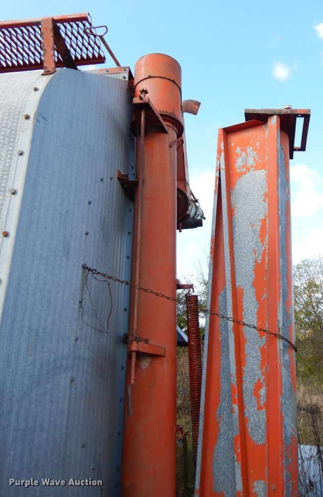 image for item DK3113 Behlen HL  grain dryer