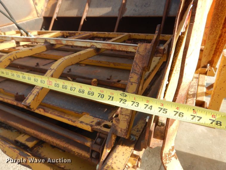 image for item DK3272 HayBuster 256  bale processor