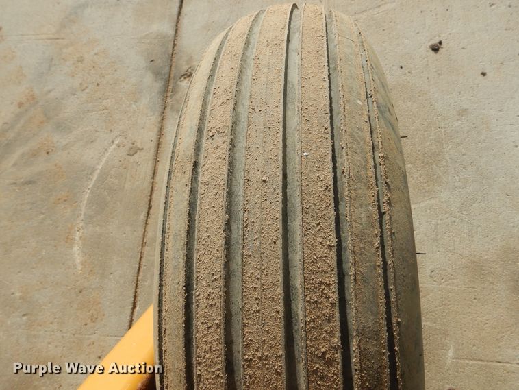 image for item DK3272 HayBuster 256  bale processor