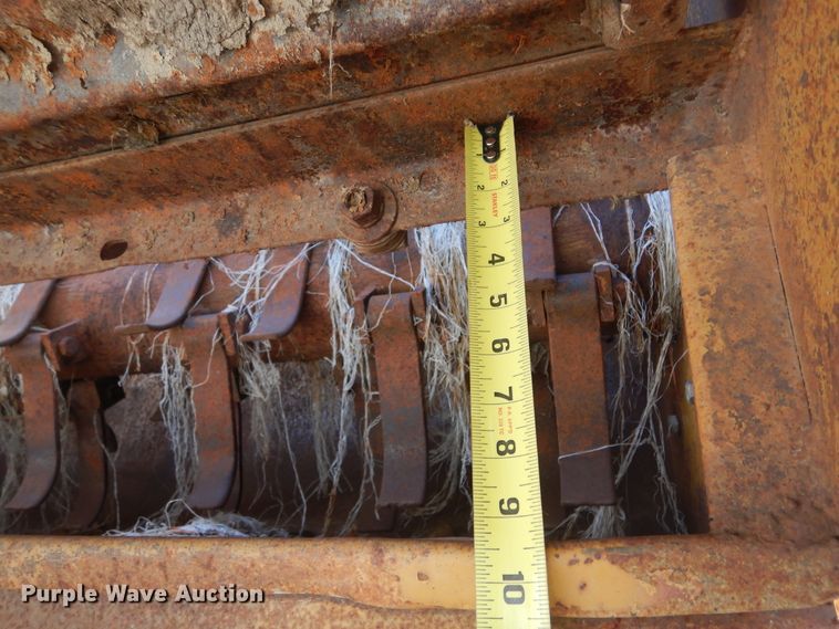 image for item DK3272 HayBuster 256  bale processor