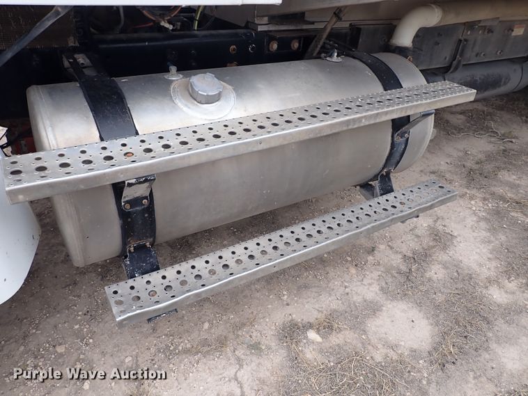 image for item DL6133 2006 Sterling LT9500  feed delivery truck