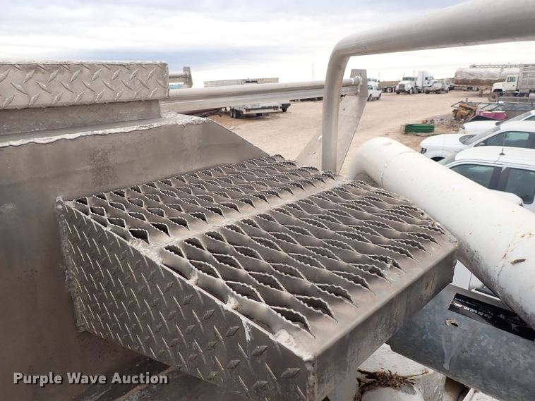 image for item DL6133 2006 Sterling LT9500  feed delivery truck