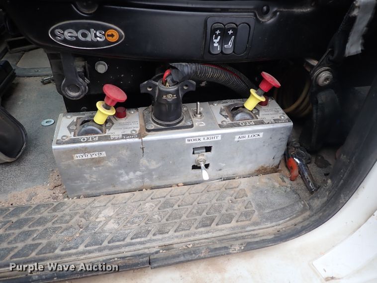 image for item DL6133 2006 Sterling LT9500  feed delivery truck