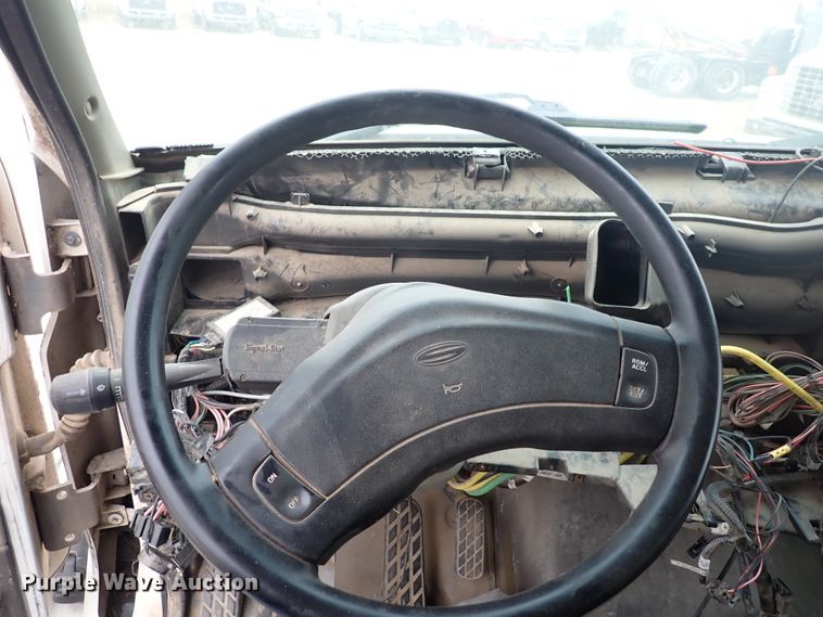 image for item DL6133 2006 Sterling LT9500  feed delivery truck