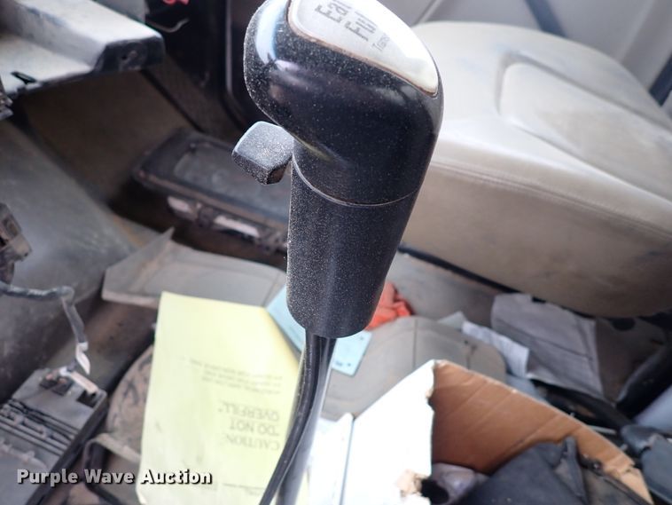 image for item DL6133 2006 Sterling LT9500  feed delivery truck