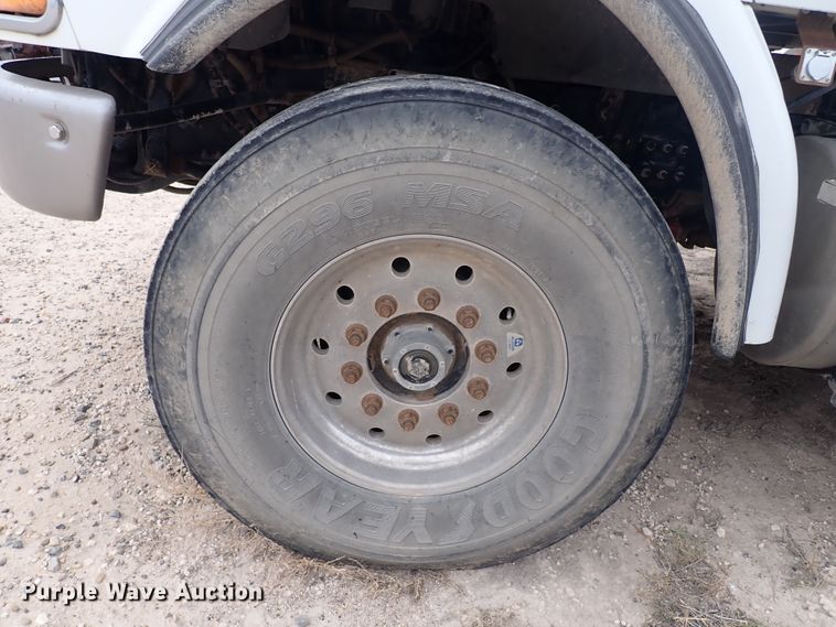 image for item DL6133 2006 Sterling LT9500  feed delivery truck