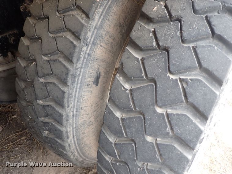 image for item DL6133 2006 Sterling LT9500  feed delivery truck