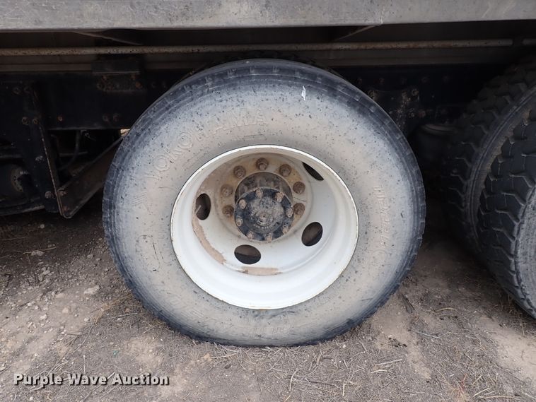 image for item DL6133 2006 Sterling LT9500  feed delivery truck