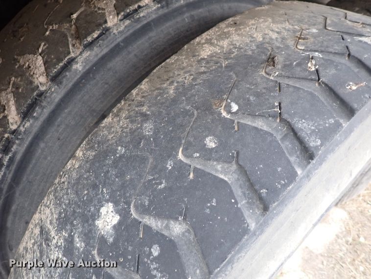 image for item DL6133 2006 Sterling LT9500  feed delivery truck