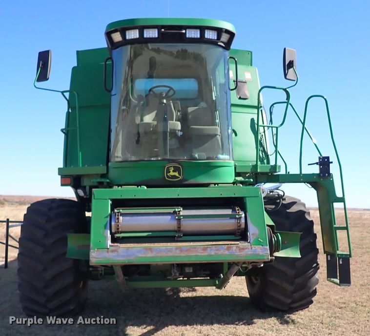 image for item DL6174 2002 John Deere 9650STS  combine