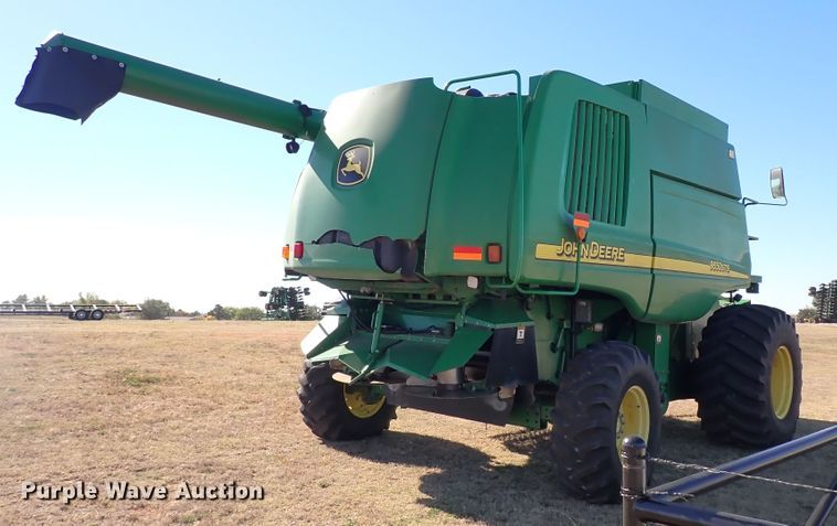 image for item DL6174 2002 John Deere 9650STS  combine