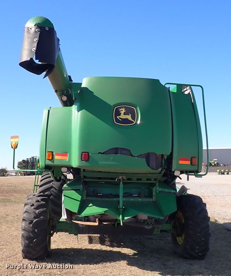 image for item DL6174 2002 John Deere 9650STS  combine