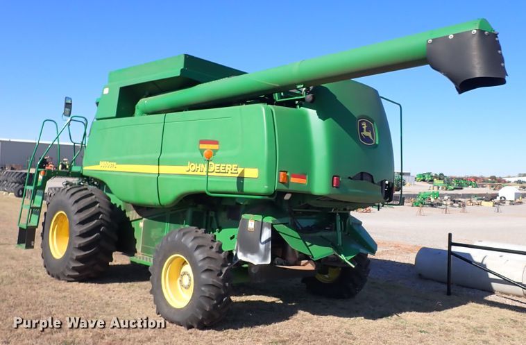 image for item DL6174 2002 John Deere 9650STS  combine