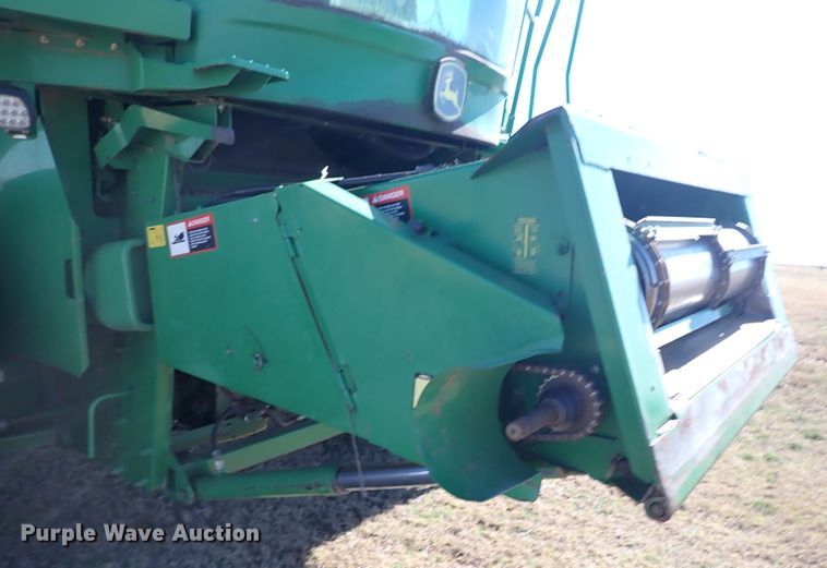 image for item DL6174 2002 John Deere 9650STS  combine