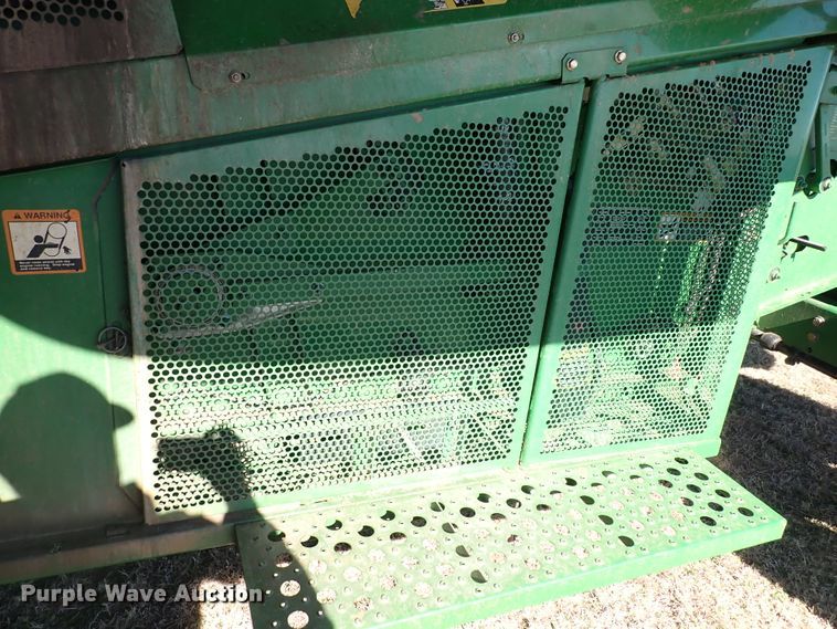 image for item DL6174 2002 John Deere 9650STS  combine