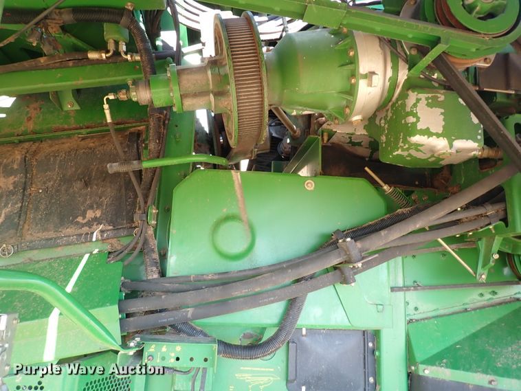 image for item DL6174 2002 John Deere 9650STS  combine