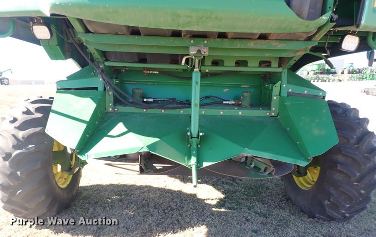 image for item DL6174 2002 John Deere 9650STS  combine