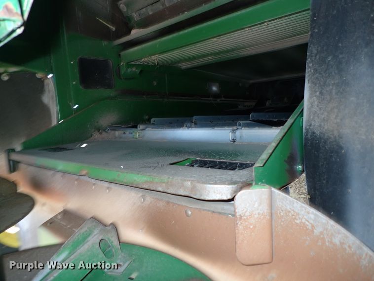 image for item DL6174 2002 John Deere 9650STS  combine