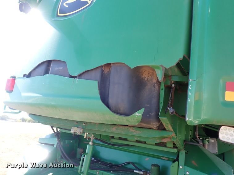 image for item DL6174 2002 John Deere 9650STS  combine