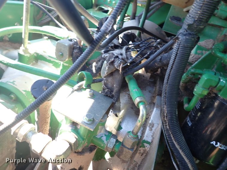 image for item DL6174 2002 John Deere 9650STS  combine