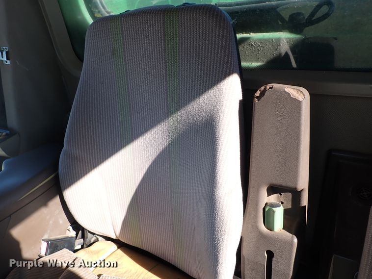 image for item DL6174 2002 John Deere 9650STS  combine