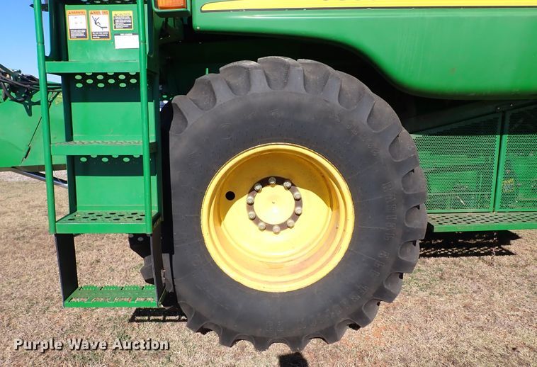 image for item DL6174 2002 John Deere 9650STS  combine