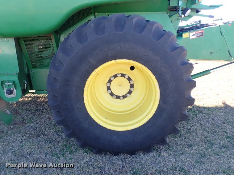image for item DL6174 2002 John Deere 9650STS  combine
