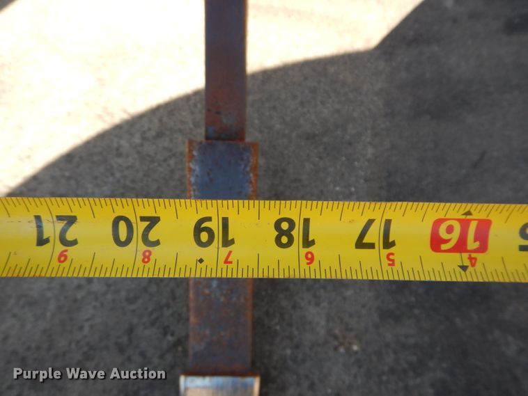 image for item DM0678 John Deere E0900  V-ripper