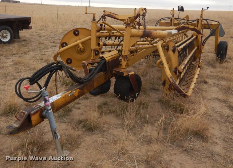 image for item DM5302 Vermeer R-23  hay rake