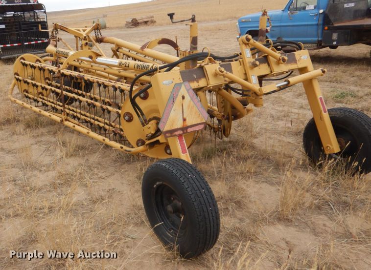 image for item DM5302 Vermeer R-23  hay rake