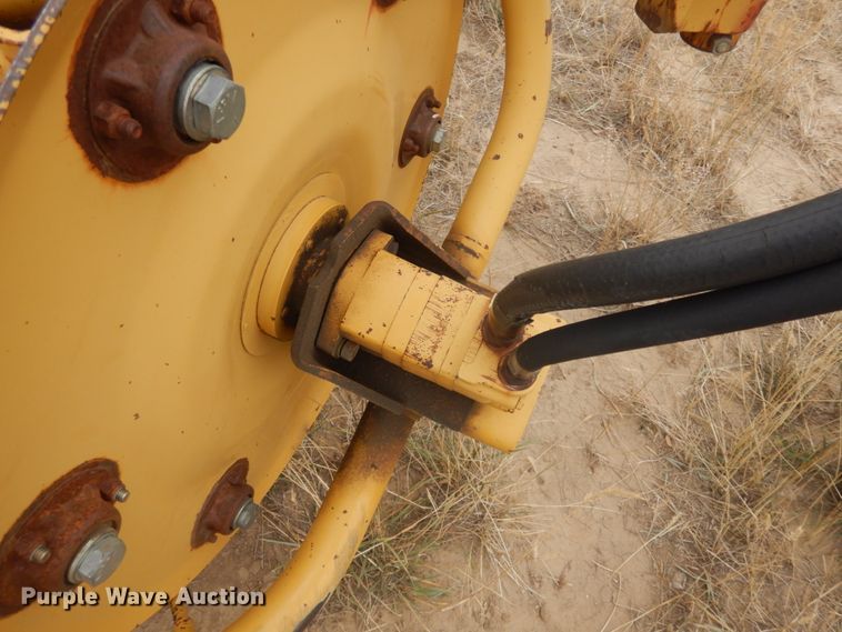 image for item DM5302 Vermeer R-23  hay rake