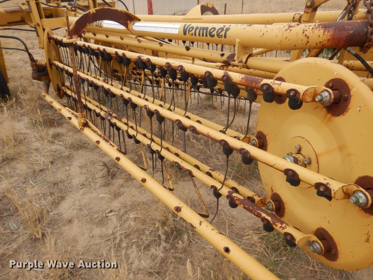image for item DM5302 Vermeer R-23  hay rake