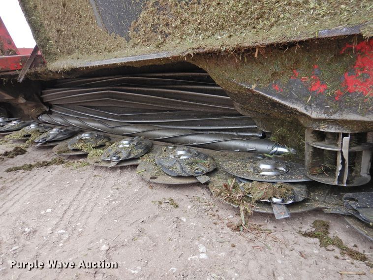 image for item DN0056 2014 Massey Ferguson WR9870  windrower