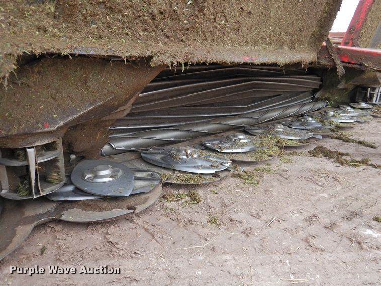 image for item DN0056 2014 Massey Ferguson WR9870  windrower