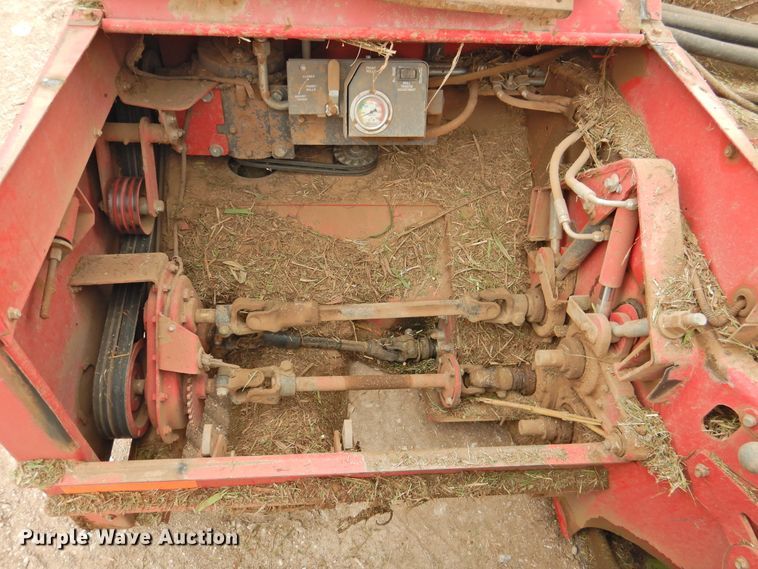 image for item DN0056 2014 Massey Ferguson WR9870  windrower