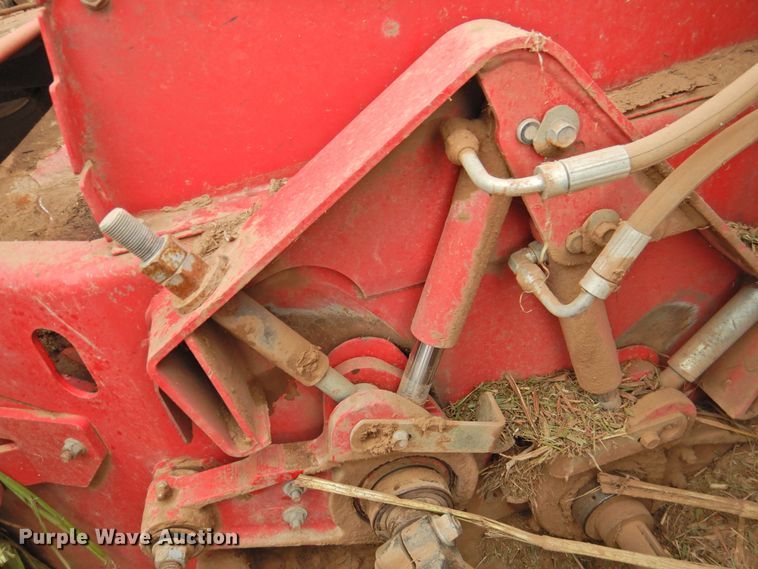 image for item DN0056 2014 Massey Ferguson WR9870  windrower