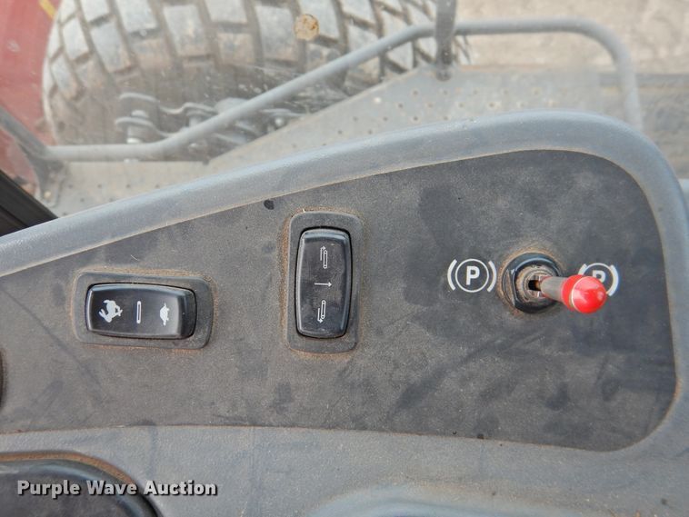 image for item DN0056 2014 Massey Ferguson WR9870  windrower