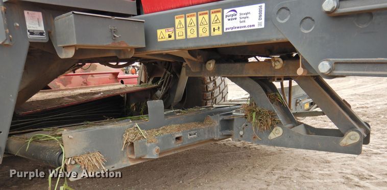 image for item DN0056 2014 Massey Ferguson WR9870  windrower
