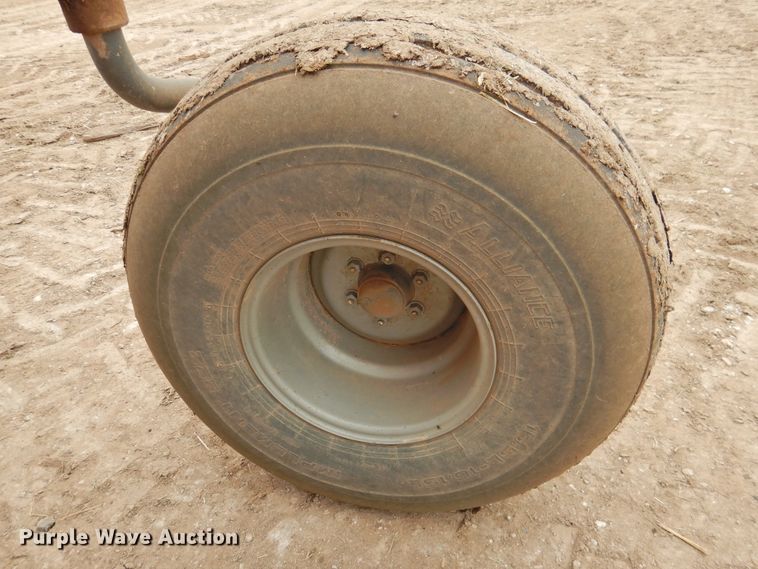 image for item DN0056 2014 Massey Ferguson WR9870  windrower