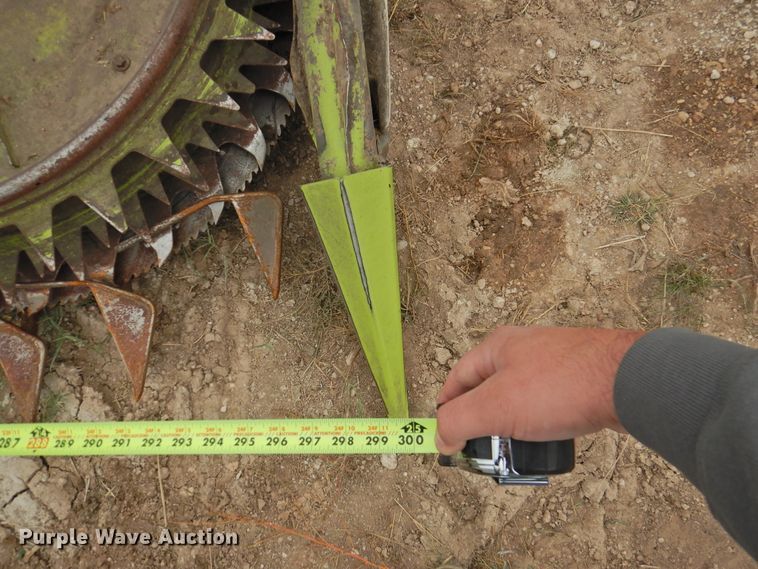 image for item DN0058 2014 Claas Orbis 750  rotary forage head