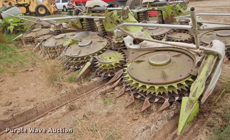image for item DN0059 2016 Claas Orbis 750  rotary forage head